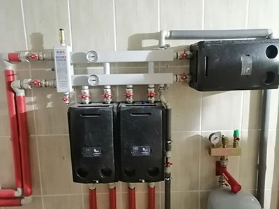 Монтаж инженерной сантехники в котетдже 450м2: Фото 10